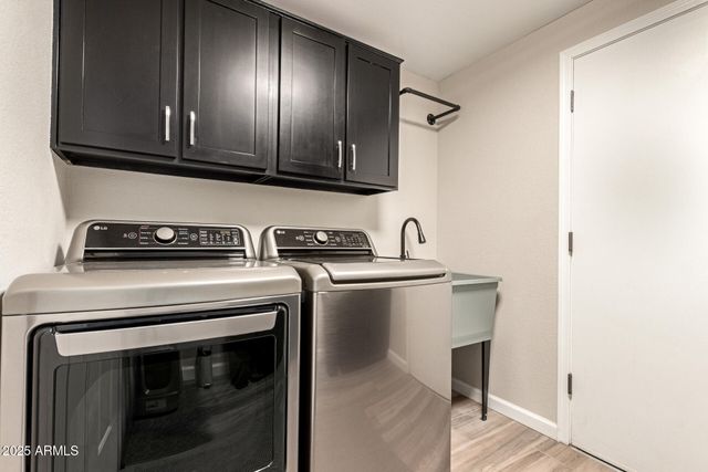 408 E SOUTH FORK Drive, Phoenix, AZ 85048