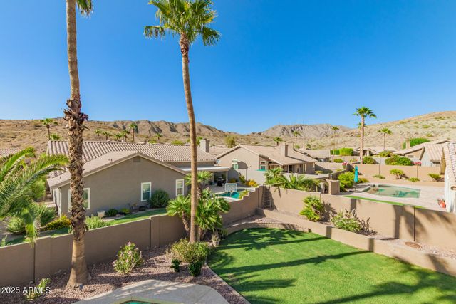 408 E SOUTH FORK Drive, Phoenix, AZ 85048