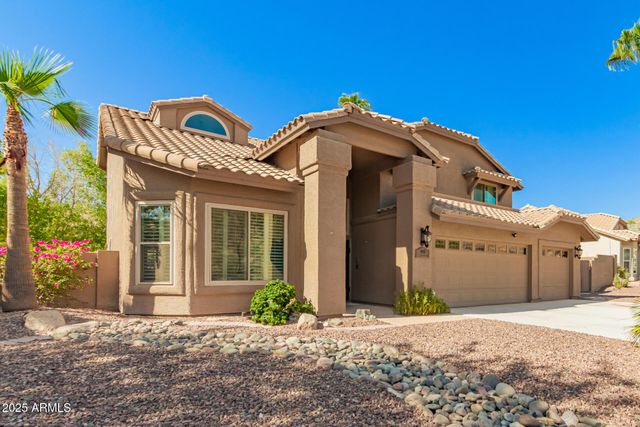 408 E SOUTH FORK Drive, Phoenix, AZ 85048