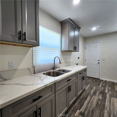 390 N 4th Street, Colton, CA 92324