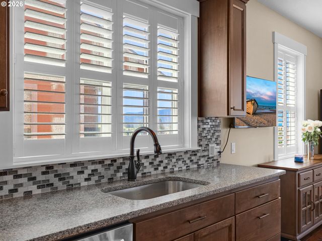 1775 THOMPSON FALLS Dr, Seaside, OR 97138