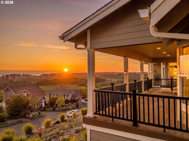 1775 THOMPSON FALLS Dr, Seaside, OR 97138