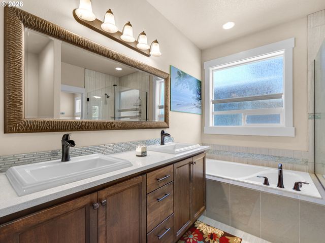 1775 THOMPSON FALLS Dr, Seaside, OR 97138