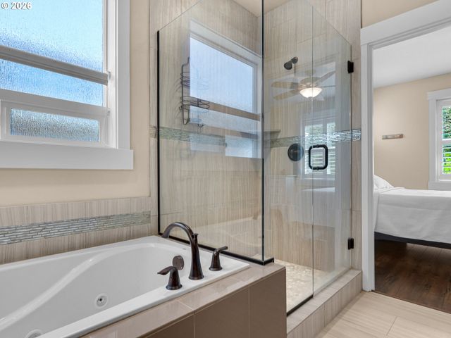 1775 THOMPSON FALLS Dr, Seaside, OR 97138