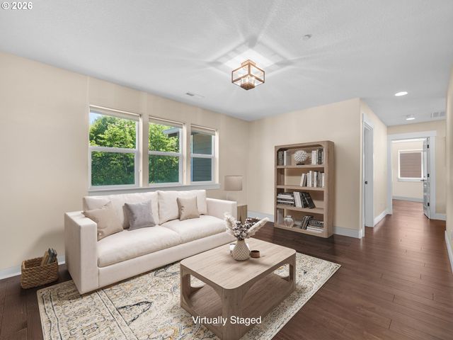 1775 THOMPSON FALLS Dr, Seaside, OR 97138