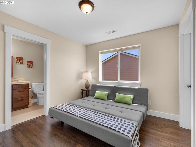 1775 THOMPSON FALLS Dr, Seaside, OR 97138