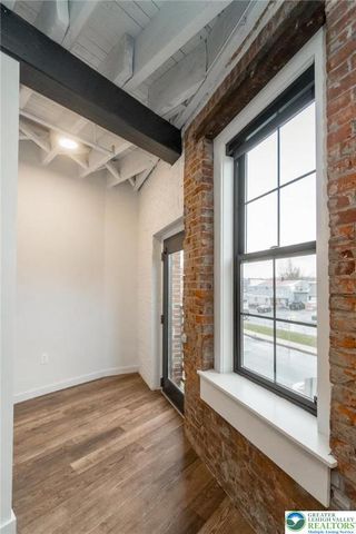 107 Hamilton Street Residence 2, Allentown City, PA 18101