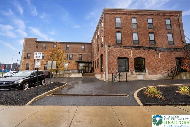 107 Hamilton Street Residence 2, Allentown City, PA 18101