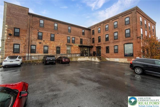 107 Hamilton Street Residence 2, Allentown City, PA 18101