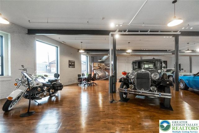 107 Hamilton Street Residence 2, Allentown City, PA 18101