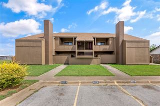 825-831 S 23rd Street, Rogers, AR 72758