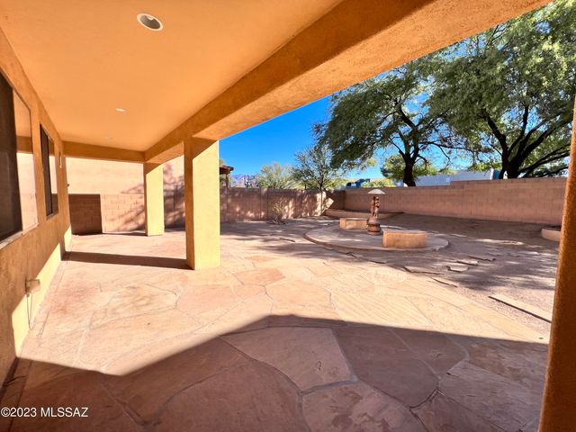 7560 E Truces Place, Tucson, AZ 85715