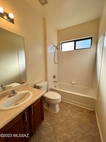 7560 E Truces Place, Tucson, AZ 85715
