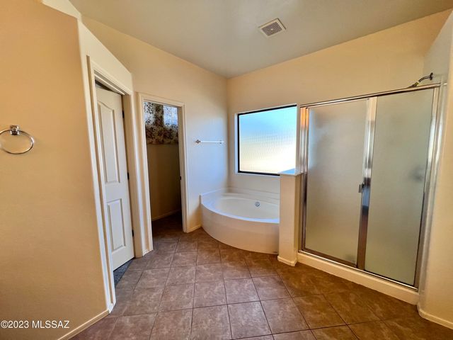 7560 E Truces Place, Tucson, AZ 85715