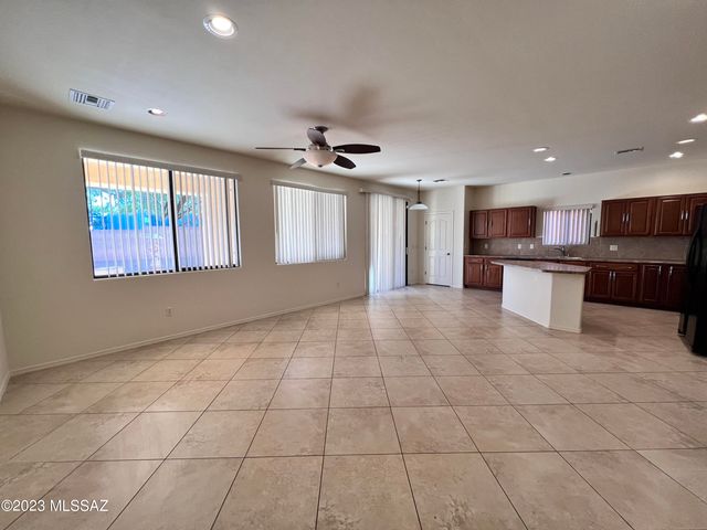 7560 E Truces Place, Tucson, AZ 85715