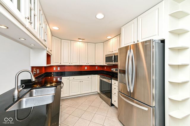 8651 Jaffa Ct E Drive 25, Indianapolis, IN 46260