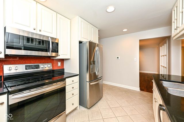 8651 Jaffa Ct E Drive 25, Indianapolis, IN 46260