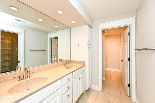 8651 Jaffa Ct E Drive 25, Indianapolis, IN 46260