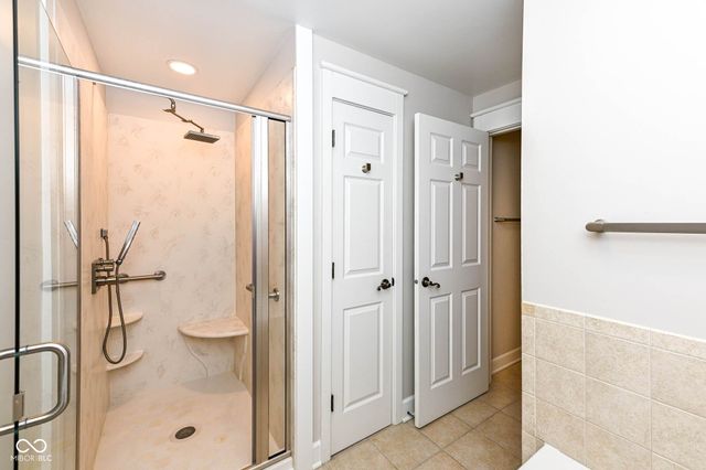 8651 Jaffa Ct E Drive 25, Indianapolis, IN 46260