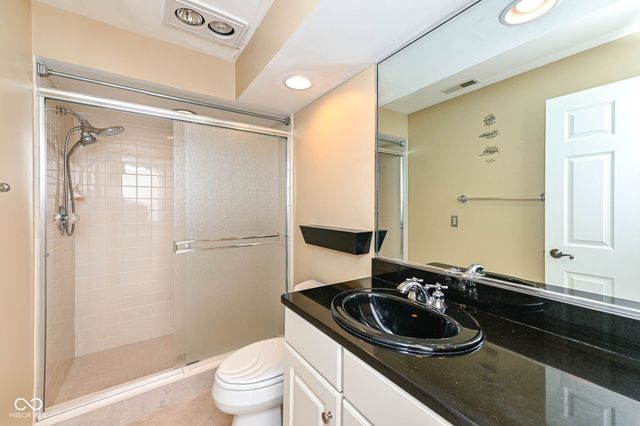 8651 Jaffa Ct E Drive 25, Indianapolis, IN 46260