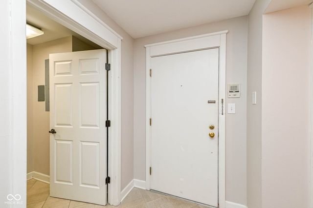 8651 Jaffa Ct E Drive 25, Indianapolis, IN 46260