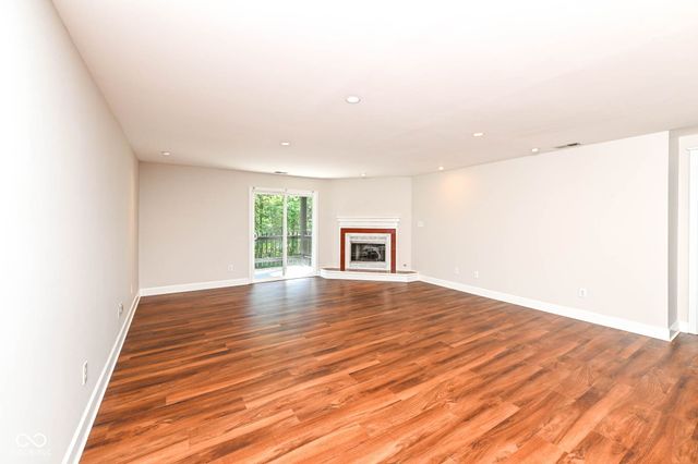 8651 Jaffa Ct E Drive 25, Indianapolis, IN 46260
