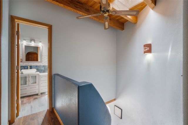 105 Moya Road, Santa Fe, NM 87508