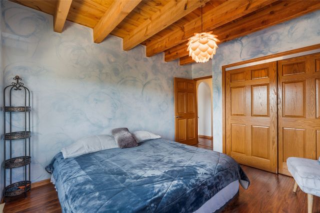 105 Moya Road, Santa Fe, NM 87508