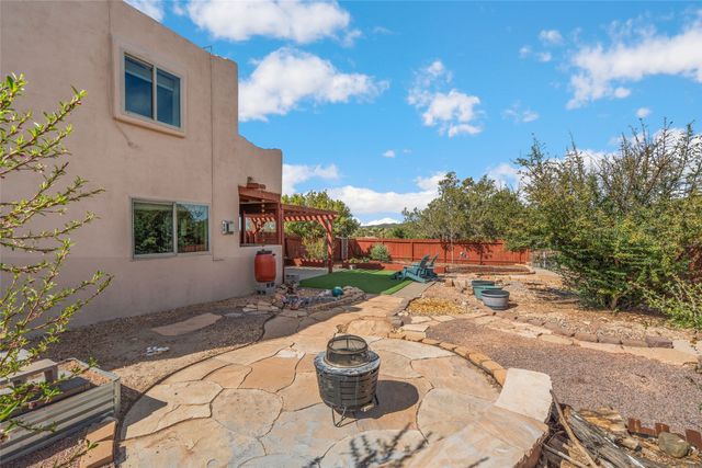 105 Moya Road, Santa Fe, NM 87508