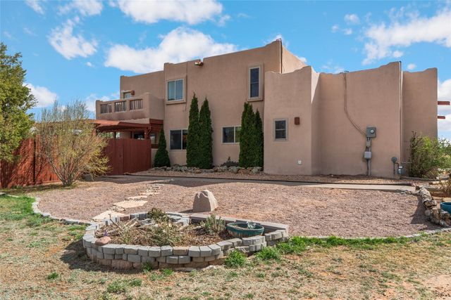 105 Moya Road, Santa Fe, NM 87508