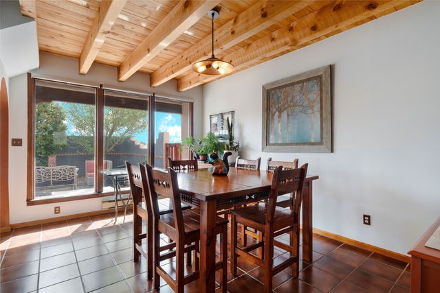 105 Moya Road, Santa Fe, NM 87508