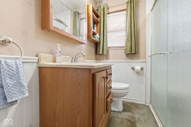 145 S 11th Avenue, Beech Grove, IN 46107
