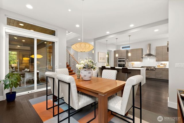 21955 SE 30th Place, Sammamish, WA 98075