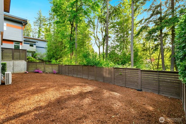 21955 SE 30th Place, Sammamish, WA 98075