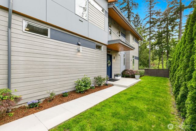 21955 SE 30th Place, Sammamish, WA 98075