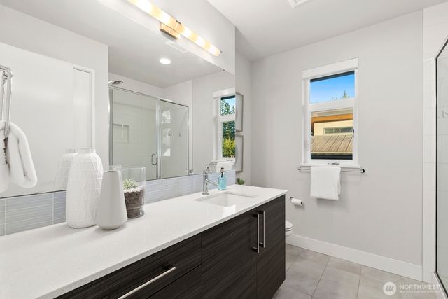 21955 SE 30th Place, Sammamish, WA 98075