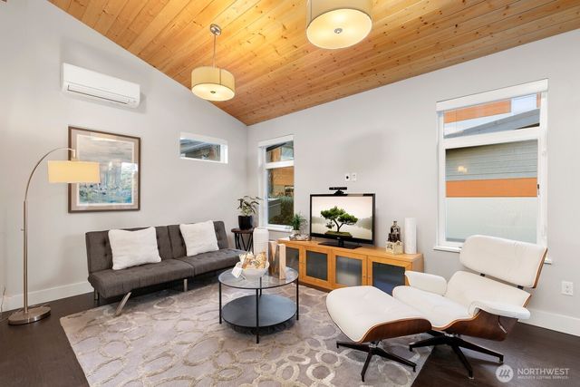 21955 SE 30th Place, Sammamish, WA 98075