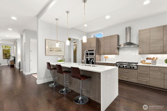 21955 SE 30th Place, Sammamish, WA 98075