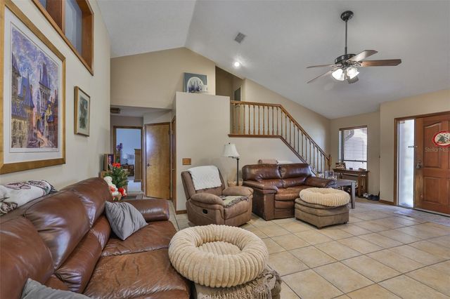 411 SW 12TH STREET, Ruskin, FL 33570