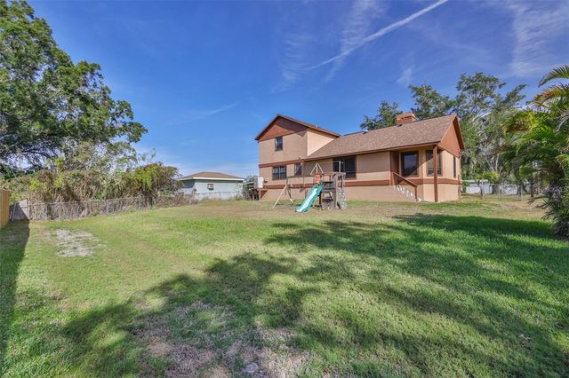 411 SW 12TH STREET, Ruskin, FL 33570