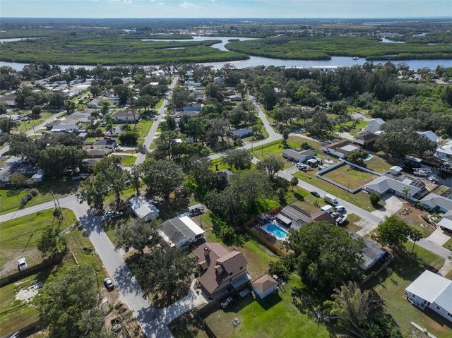 411 SW 12TH STREET, Ruskin, FL 33570