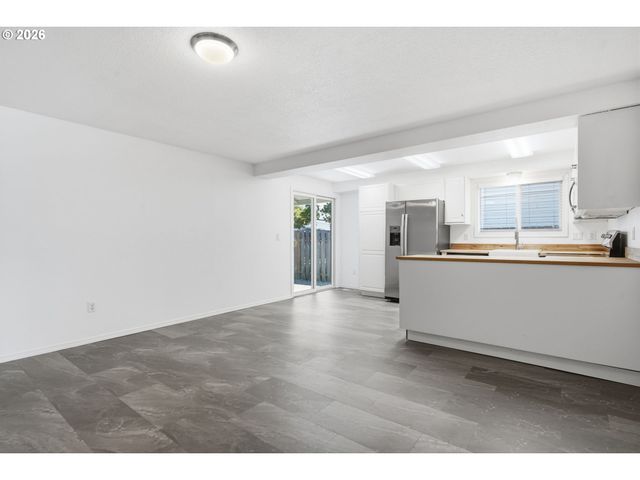 21635 Sw GARY Ln, Beaverton, OR 97003