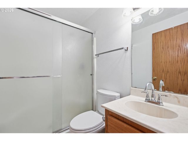 21635 Sw GARY Ln, Beaverton, OR 97003