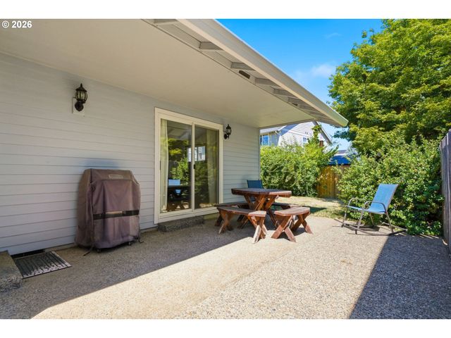21635 Sw GARY Ln, Beaverton, OR 97003