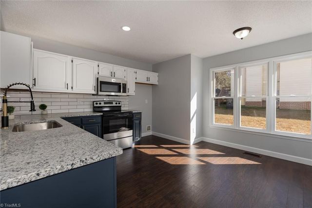 12 Knoll Brook Court, Greensboro, NC 27407