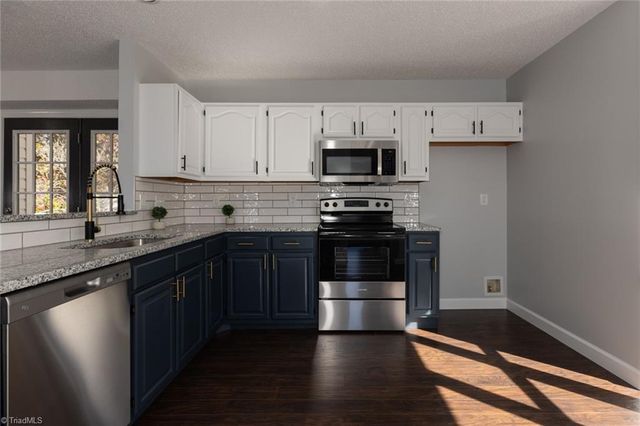 12 Knoll Brook Court, Greensboro, NC 27407