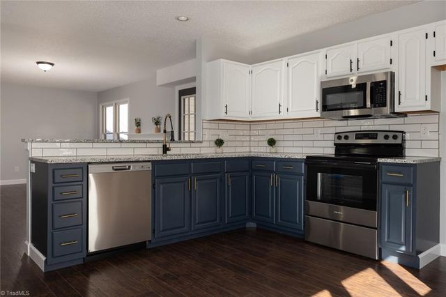 12 Knoll Brook Court, Greensboro, NC 27407