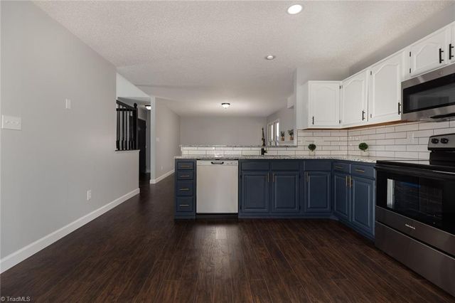 12 Knoll Brook Court, Greensboro, NC 27407