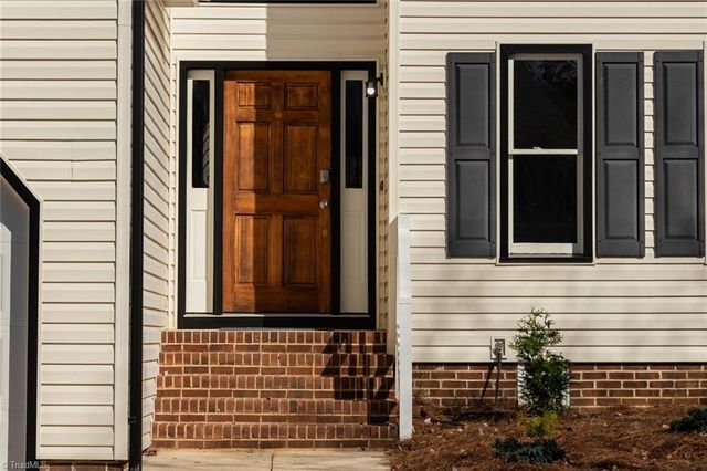 12 Knoll Brook Court, Greensboro, NC 27407