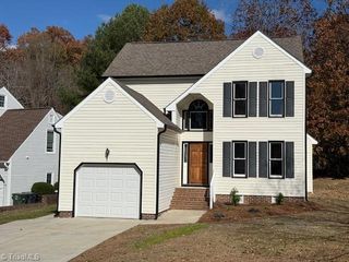 12 Knoll Brook Court, Greensboro, NC 27407